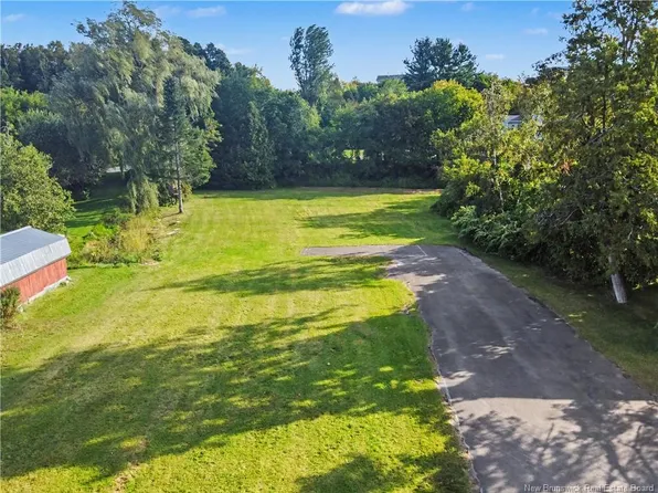 220 Main St, Hartland, NB E7P 2M6