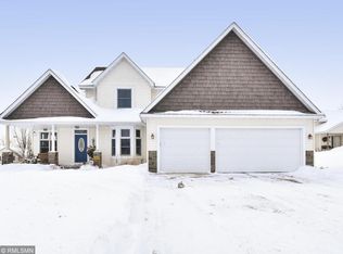2039 Greens Cir, Howard Lake, MN 55349