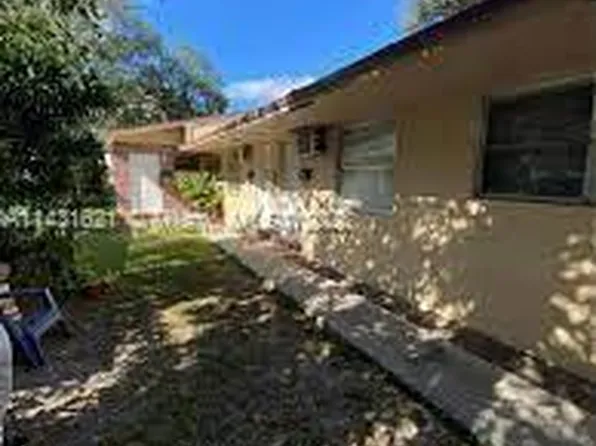 111 NW 7th Ave, Dania Beach, FL 33004
