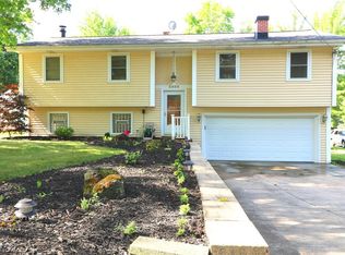 8486 Fair Rd, Strongsville, OH 44149