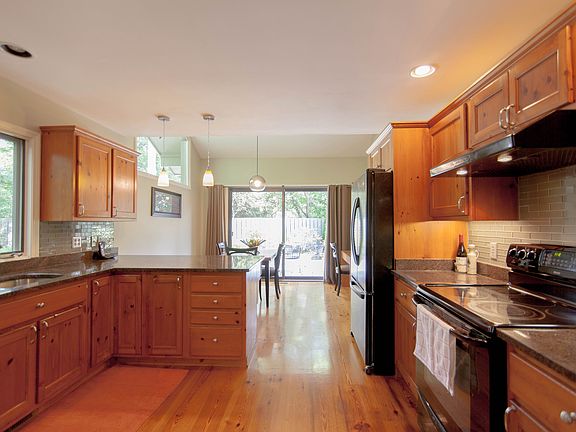 5th image of 315-6 Woodridge