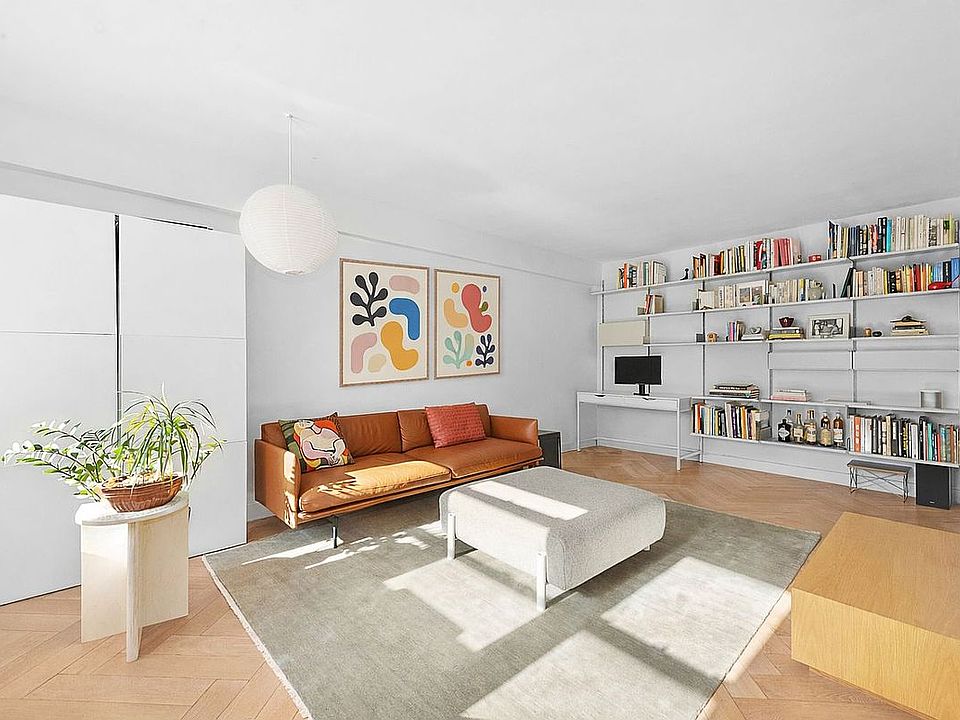 1st image of 34 Plaza St E APT 110
