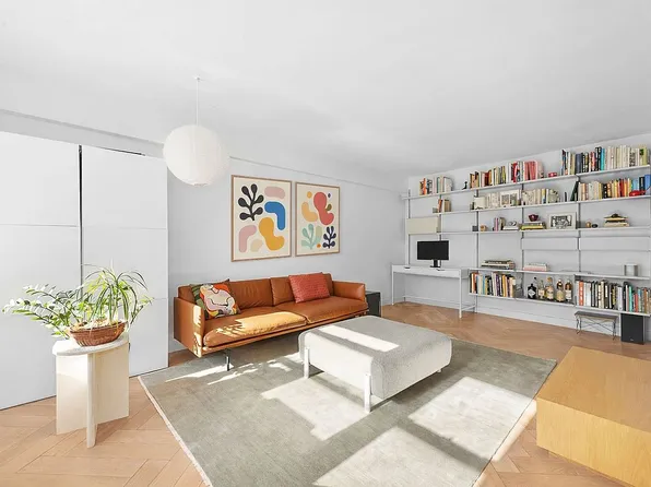 34 Plaza St E APT 110, Brooklyn, NY 11238