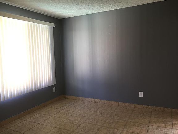 4th image of 20202 Leadwell St APT 4