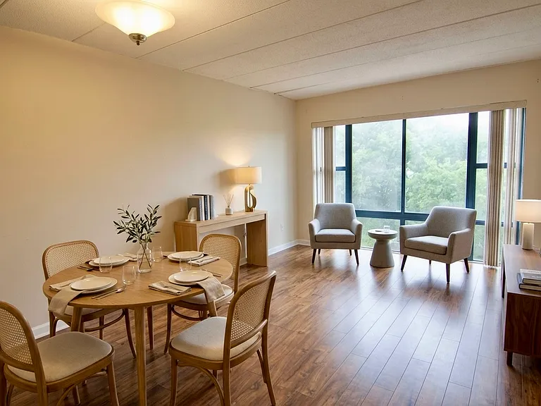 170 Gore St #410 — Photo 3