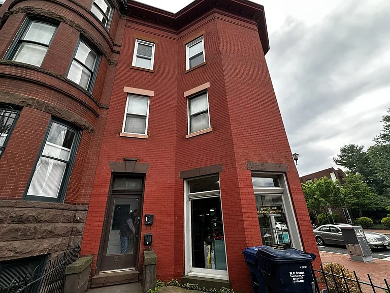 1101 E Capitol St SE #3 — Photo 1