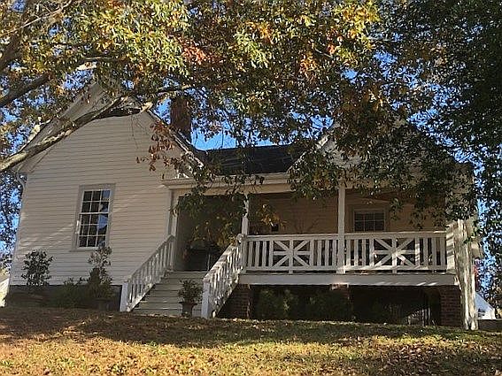 4 N Broad, Front Porch