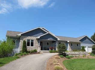 9429 Turkey Run Ct NE, Sparta, MI 49345