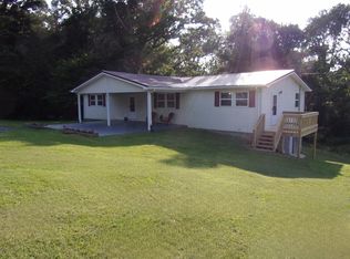 2016 Saint Clairs Creek Rd, Chilhowie, VA 24319