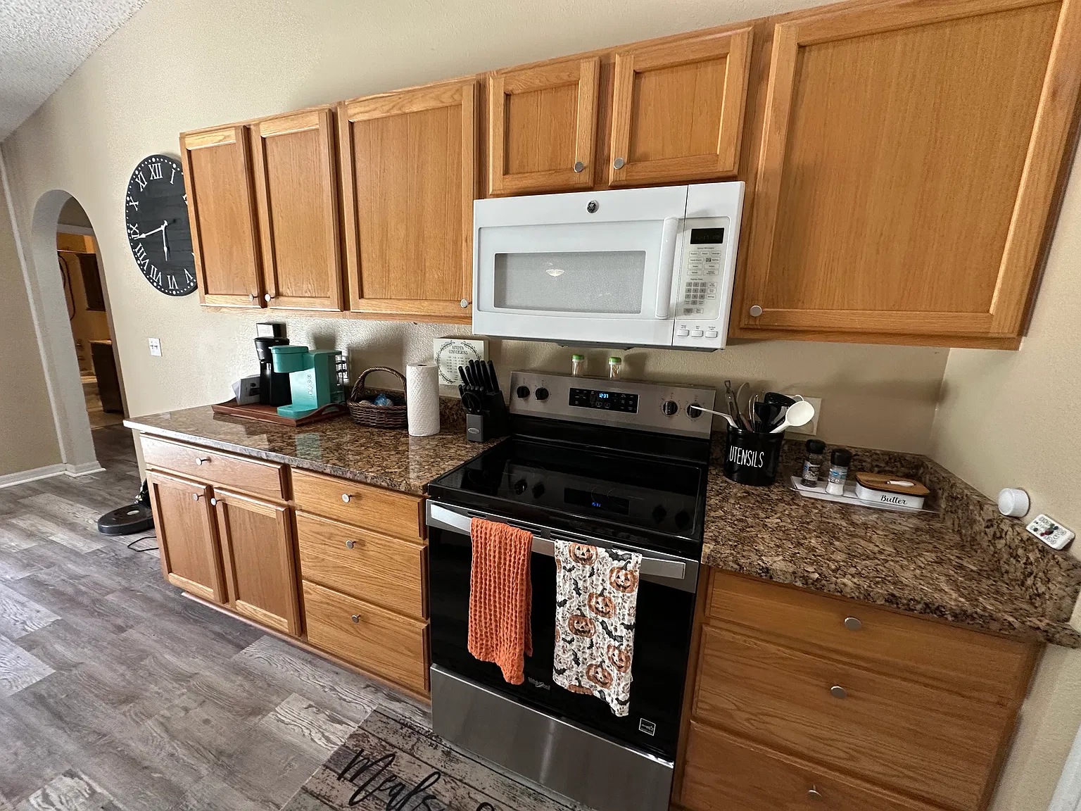3 bed, 2050 sqft, $1,800 — Photo 4