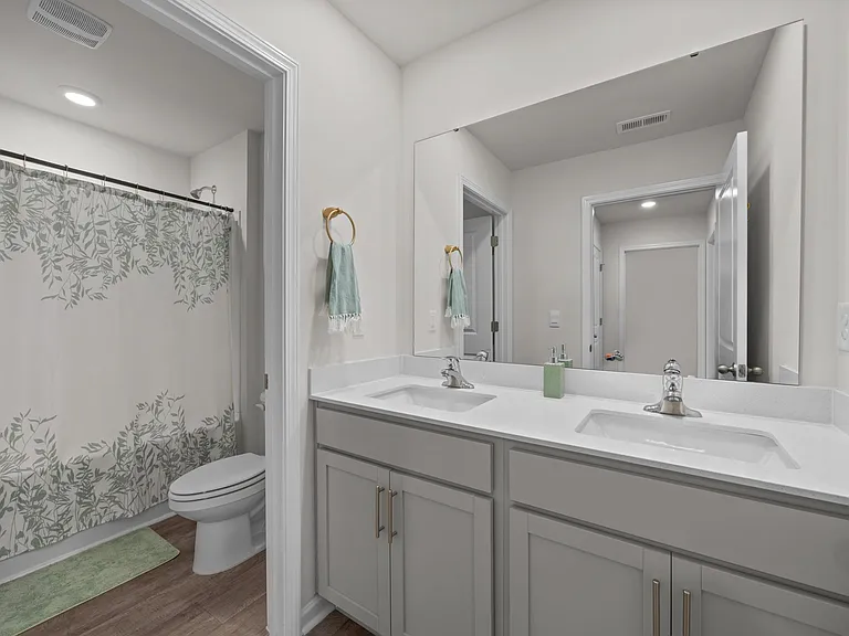 1328 S Wilshire Ct — Photo 34