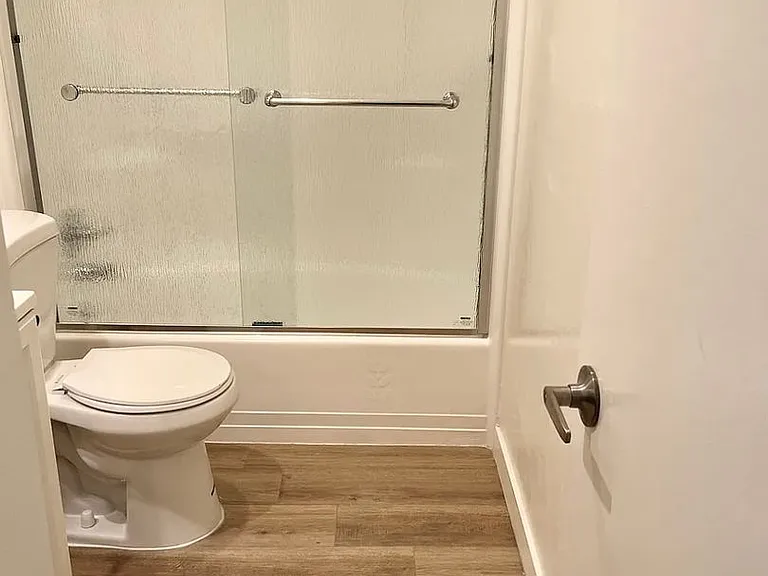 5400 Newcastle Ave #68 — Photo 9