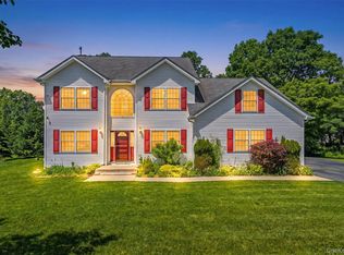 8 Wayne Court, Middletown, NY 10941
