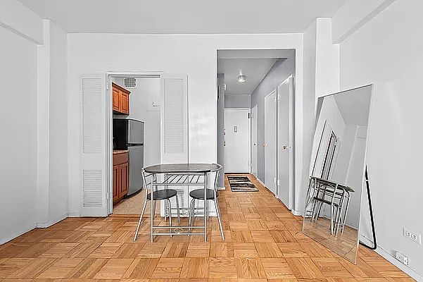 1st image of 310 E 49th St APT 5F