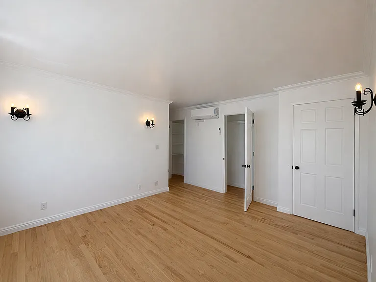1141 19th St #B2 — Photo 23
