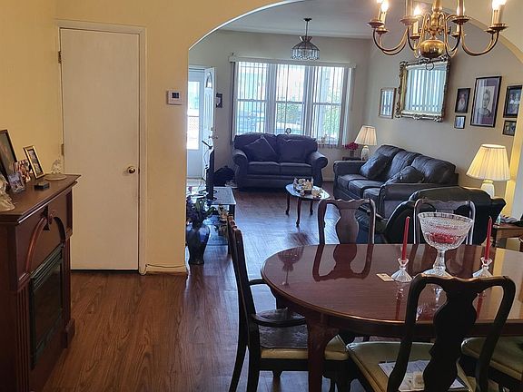 4th image of 54 State St