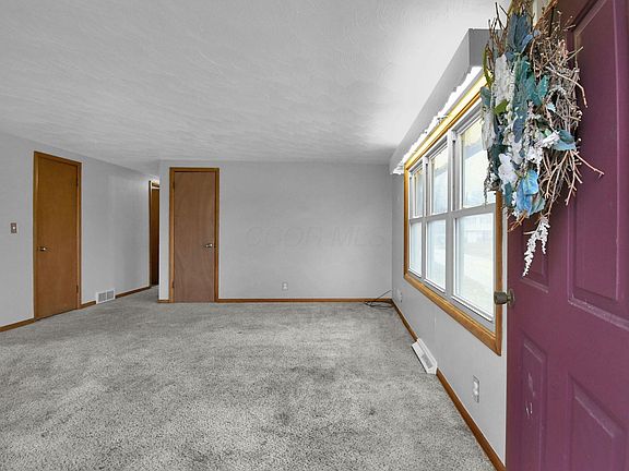 3rd image of 414 River St