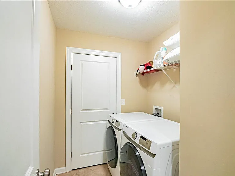 531 Brantley Cove Cir — Photo 11