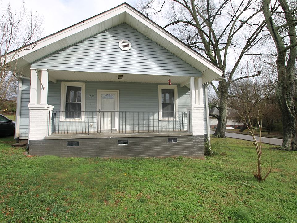 2nd image of 1012 Aragon St