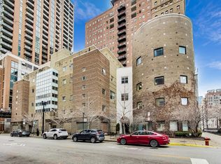 40 E 9th St APT 1601, Chicago, IL