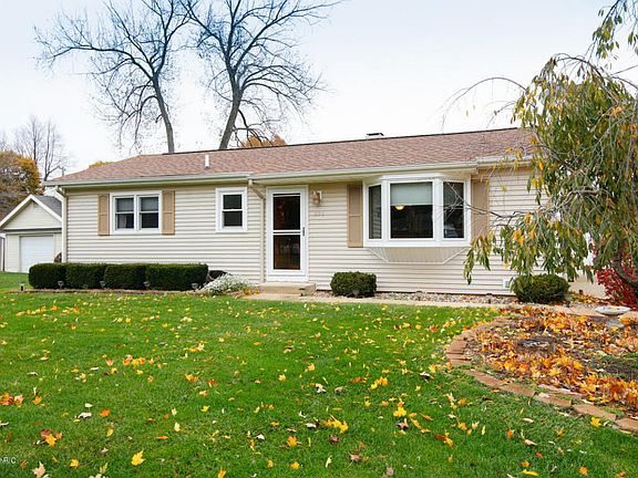 2nd image of 205 Vermillion Dr
