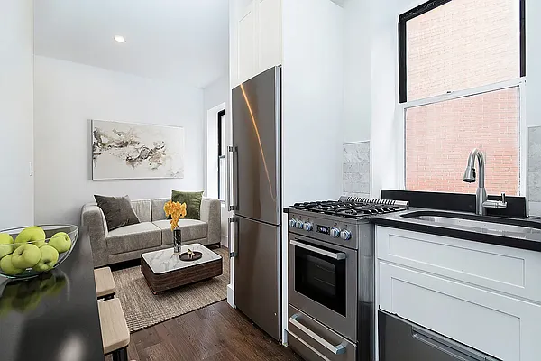 Rented by REAL New York | media 2