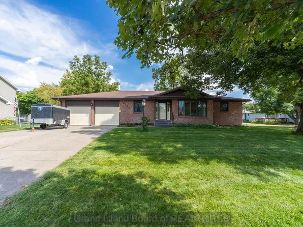2227 Berryman Ln, Central City, NE 68826