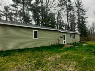 7600 W County Line Rd, Howard City, MI 49329