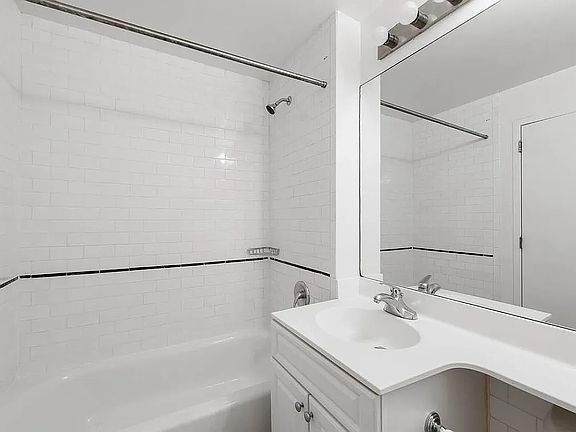 5th image of 1955 1st Ave APT 542