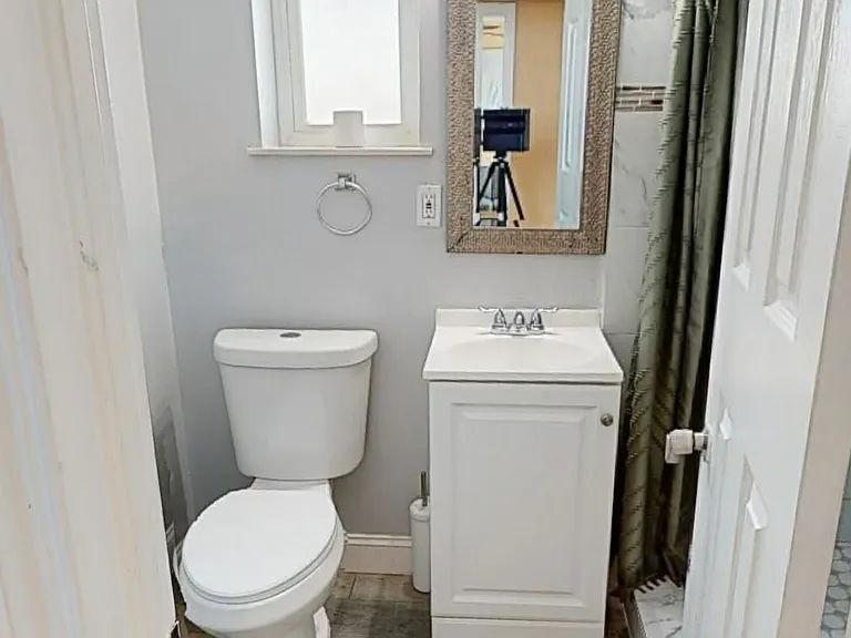 221 Bonner Ave — Photo 11