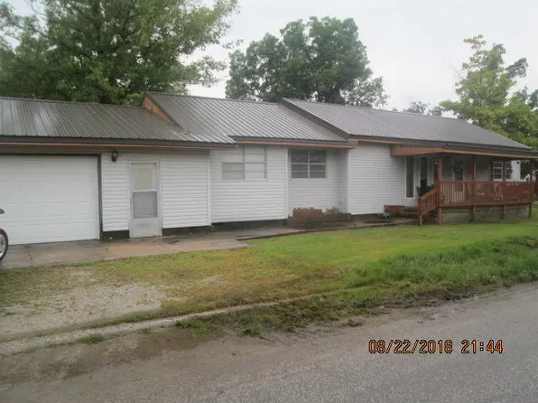 301 S Cherry St, Commerce, OK 74339