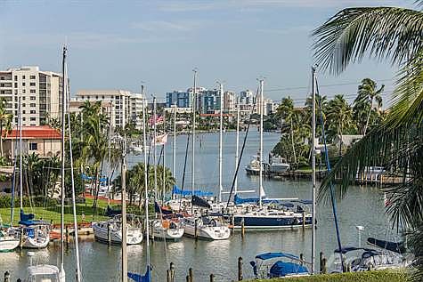 2150 GULF SHORE BLVD 401-large-008-view-1499x1000-72dpi