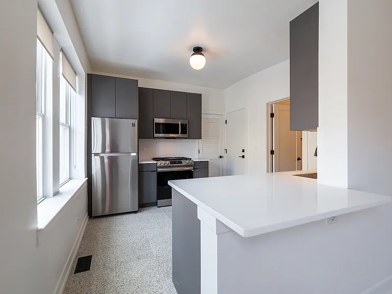 2313 N Albany Ave #1 — Photo 7