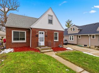 201 N 78th St #203, Milwaukee, WI 53213