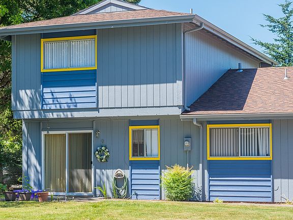 3rd image of 1820 NE 104th Ave #45