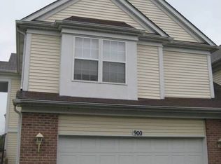 900 Ainsley Dr, West Chicago, IL 60185