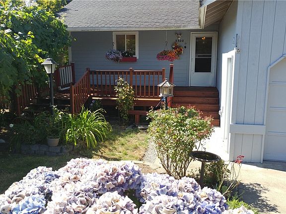2nd image of 3300 Yorkshire Ct SE