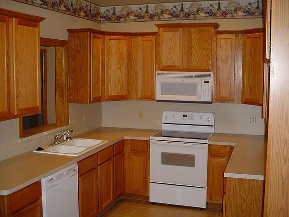 3rd image of 11702 Hollyrock Ct