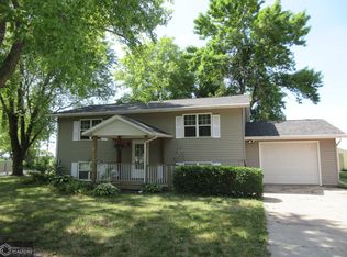 101 Evergreen Rd, Algona, IA 50511
