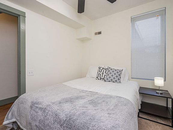 3rd image of 2929 W Girard Ave #2F