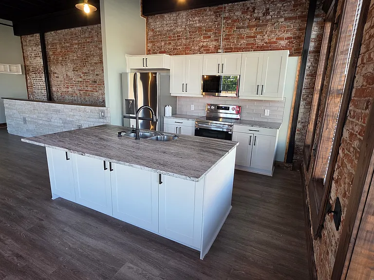 324 Main St #1 — Photo 12