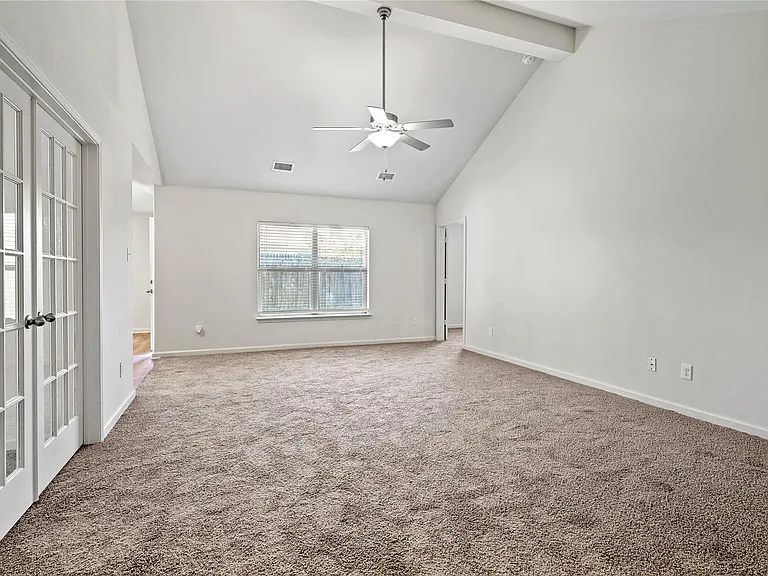 8204 Buck Mountain Pass — Photo 2
