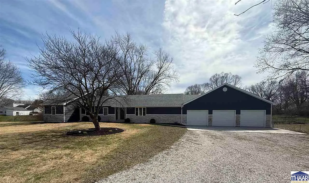 1864 W Curry Dr photo 1