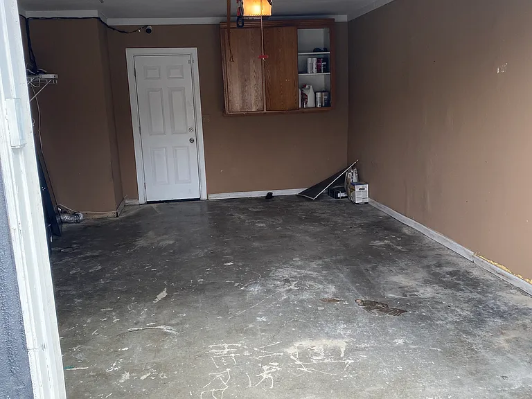 16510 Lakeshore Dr — Photo 48