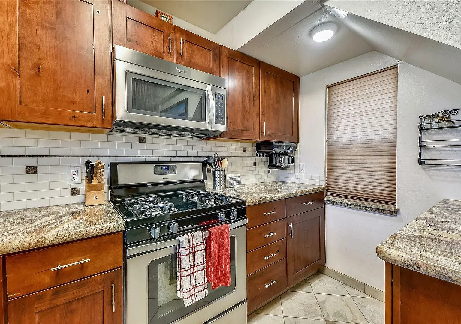 Tahoe City, Dollar Hill Ski Lease with Loft — Photo 4