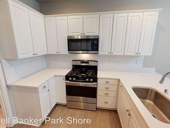 4th image of 771 Freedom Ct SE