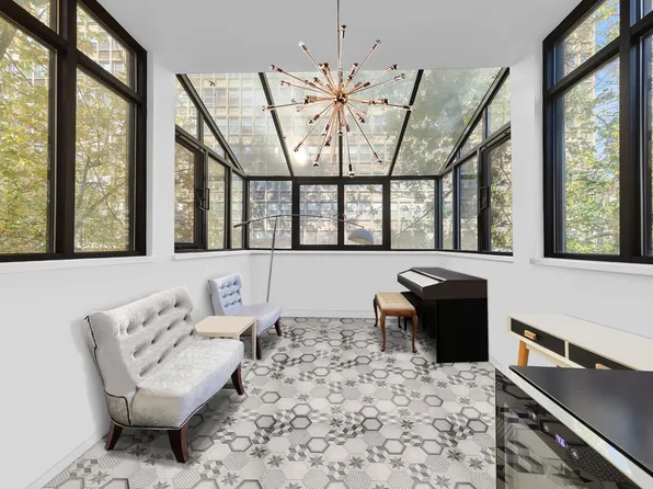 141 West 95th Street image 19 of 25