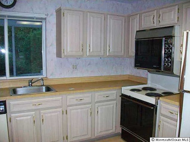 2nd image of 873 Liverpool Circle #A
