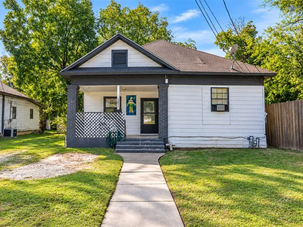 307 N Douglas Ave, Cleburne, TX 76033