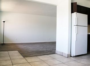 15 Pico Ave APT C, Clovis, CA 93612